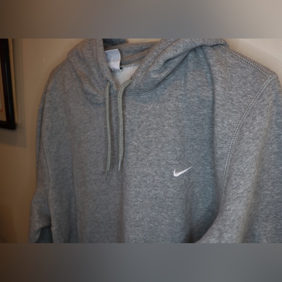 Nike hoodie - Picture 2 of 5